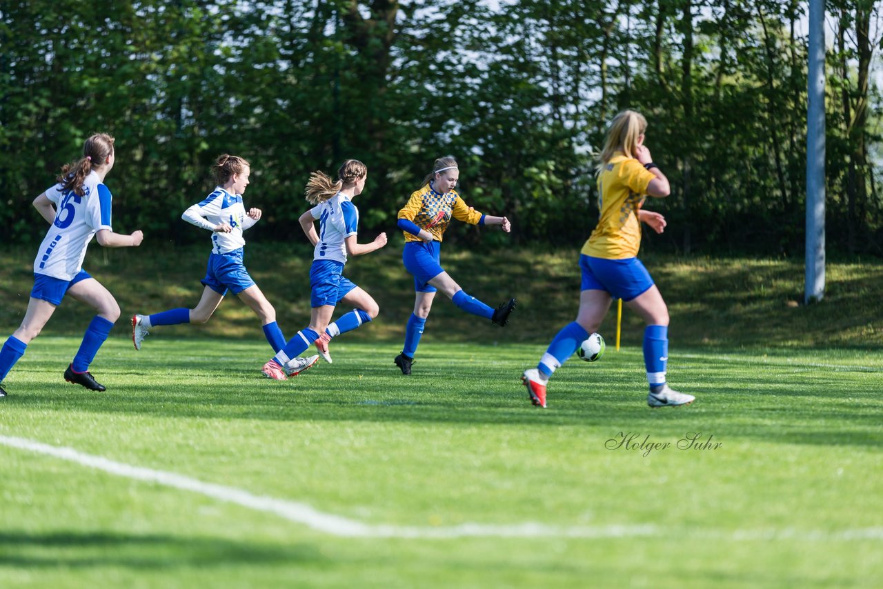 Bild 96 - B-Juniorinnen Bramstedter TS - SSV Hennstedt : Ergebnis: 3:7